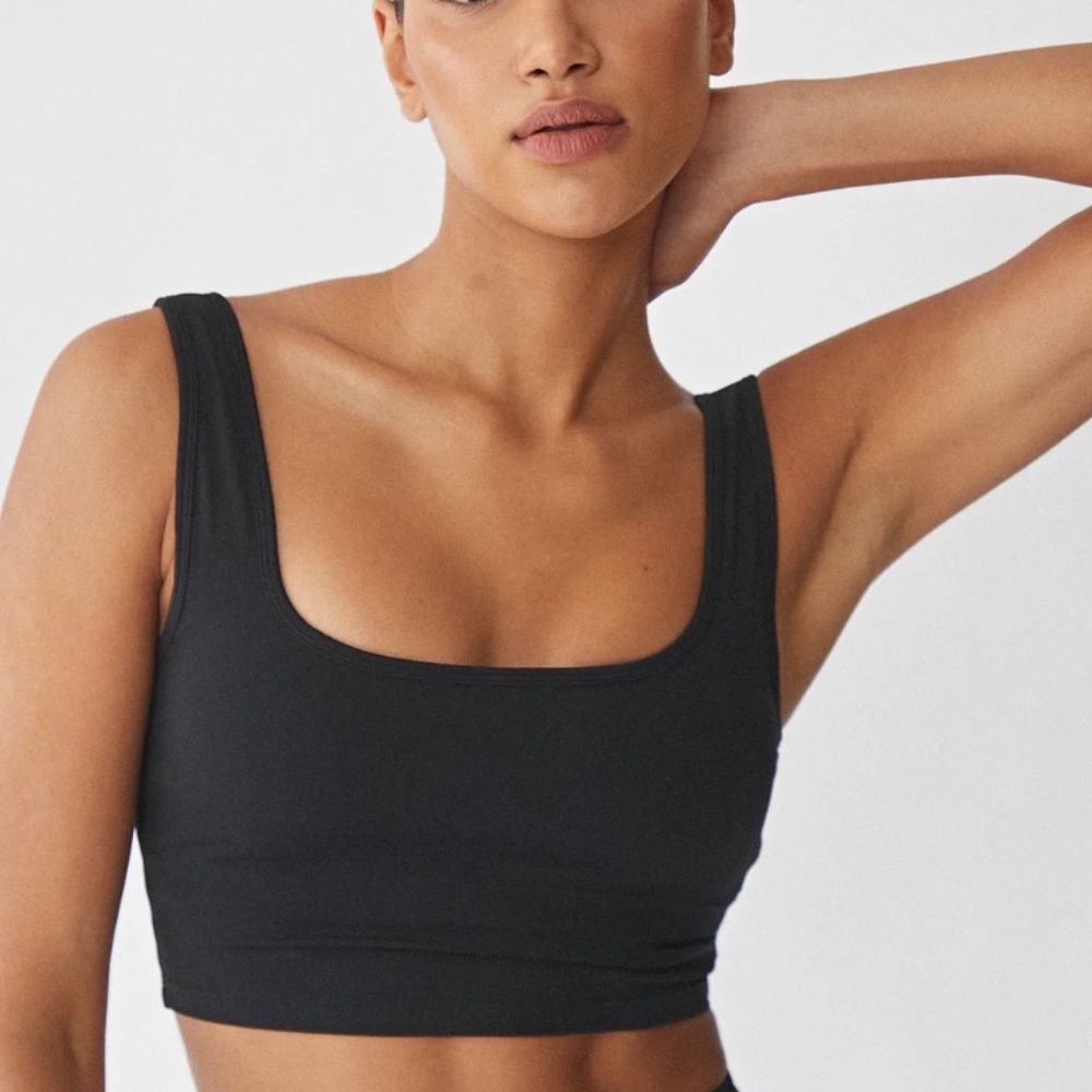 Ultimate Square Neck Bra - Black Small